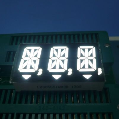 Un buon prezzo. Display LED a Tripla Cifra Bianca a 14 Segmenti con Altezza Carattere di 14,2 mm e Anodo/Catodo Comune per Indicatori Digitali in linea