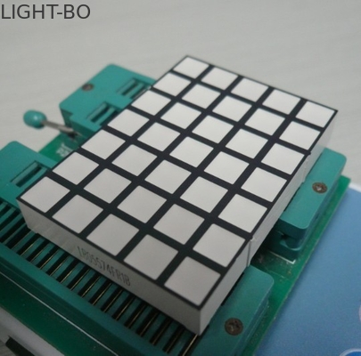 La matrice a punti quadrata ha condotto l'esposizione, esposizione di funzionamento della matrice a punti 5x7 LED