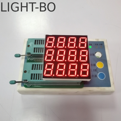 Un buon prezzo. Display a LED a 7 segmenti a quattro cifre a tre righe di colore rosso ultra luminoso per strumenti di controllo in linea
