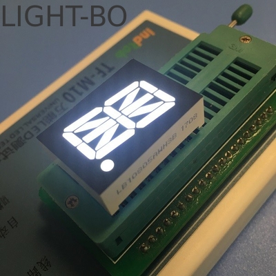 Un buon prezzo. Display a LED a 16 segmenti alfanumerici con anodo comune in linea