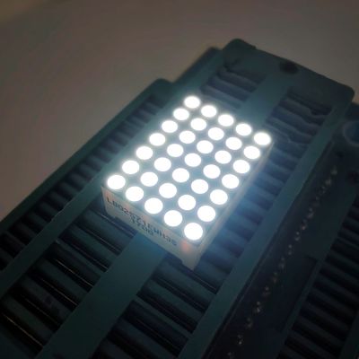 Un buon prezzo. Display LED a matrice di punti verde puro a catodo comune da 1,9 mm in linea