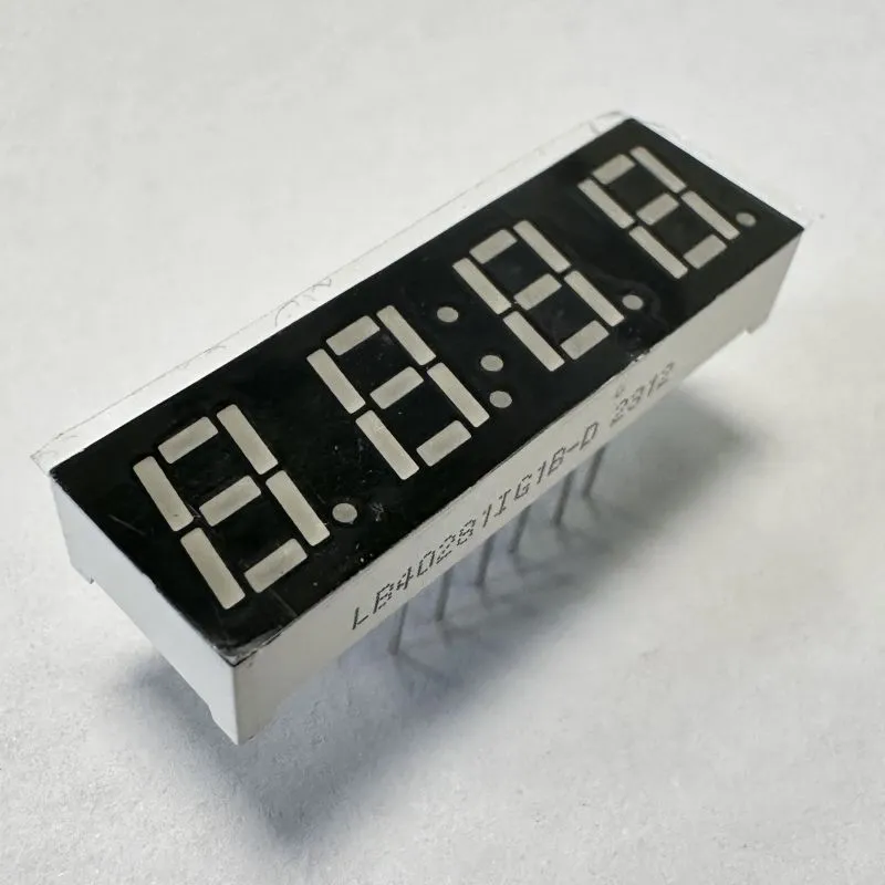 Display verde a 4 cifre a 7 mm a LED con anodo comune a 7 segmenti per regolatore di temperatura 1